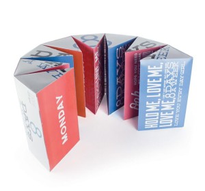 weekly triangle t shirt packaging