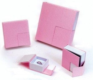 custom shape jewelry boxes