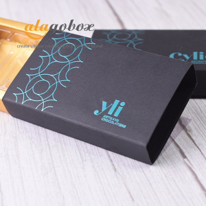 4pc bonbons box with textured paper